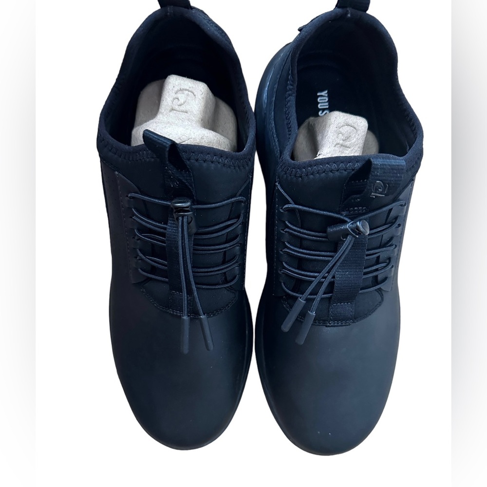 Clove Nursing Shoes Mens Sz 9.5 Womens 11 Black Slip On Sneakers NWOB